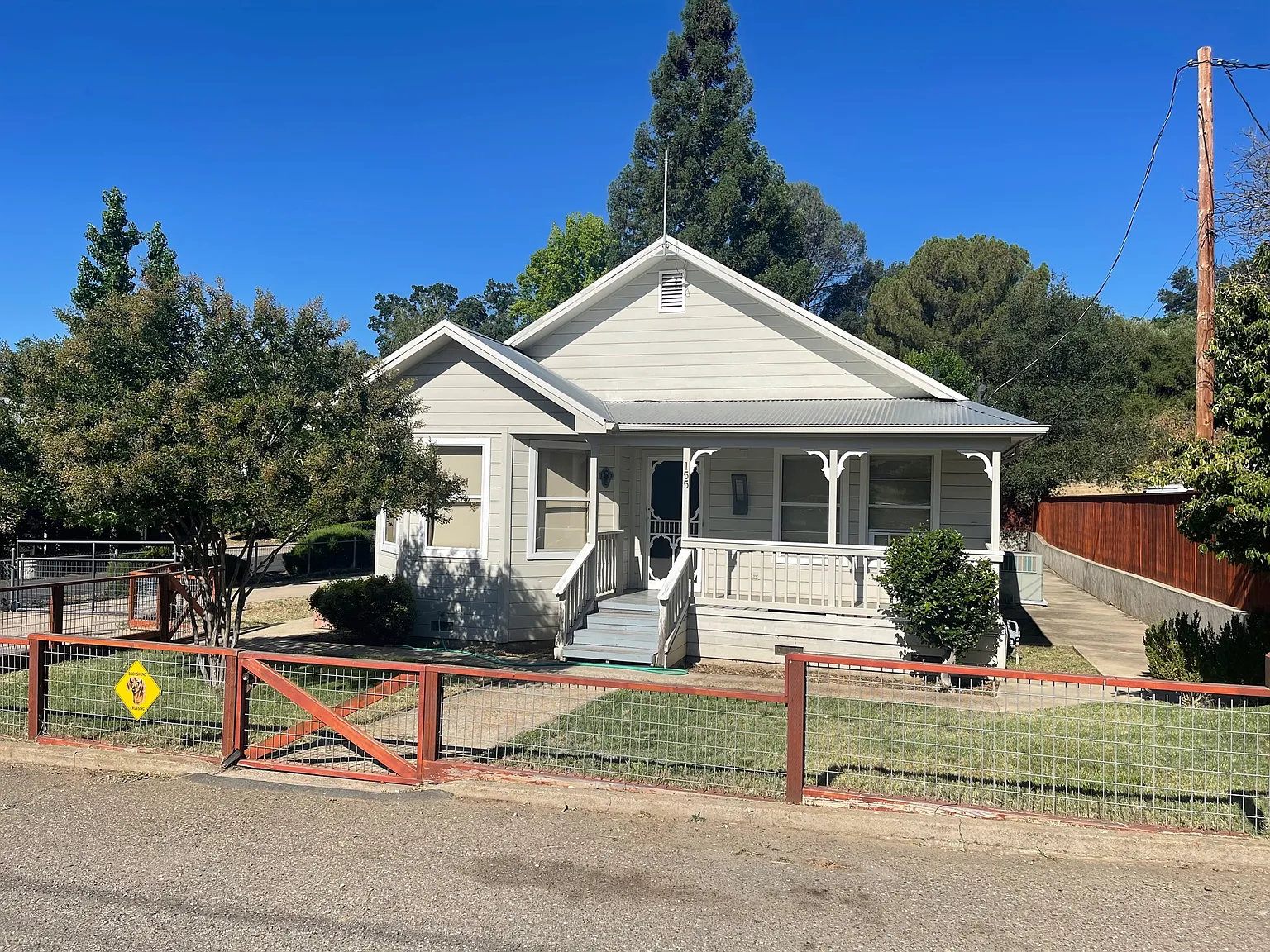 155 Mill St photo 1