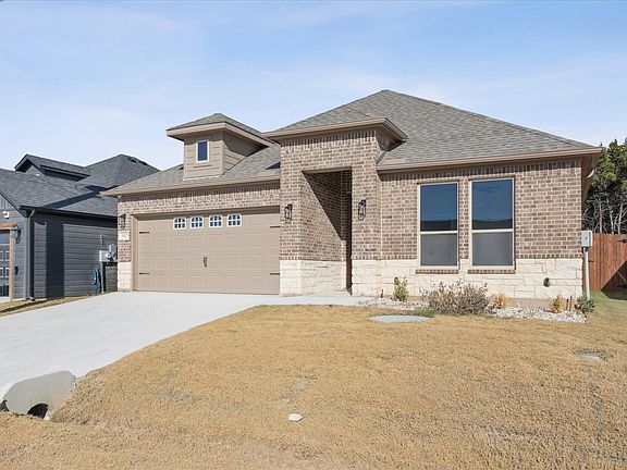 3rd image of 5627 Barkridge Dr