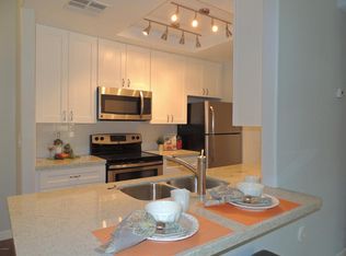 11375 E Sahuaro Dr APT 1060, Scottsdale, AZ 85259