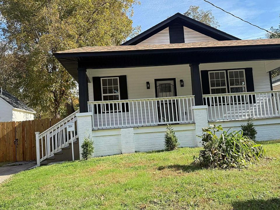1st image of 226 N Hollywood St