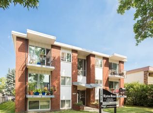 9932 88th Ave NW, Edmonton, AB T6E 2R5