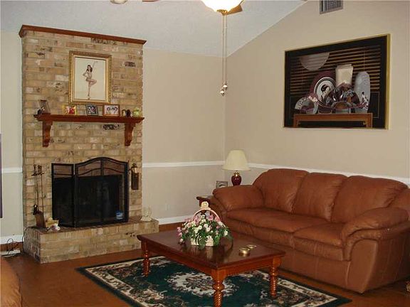 3rd image of 316 Pellerin Dr