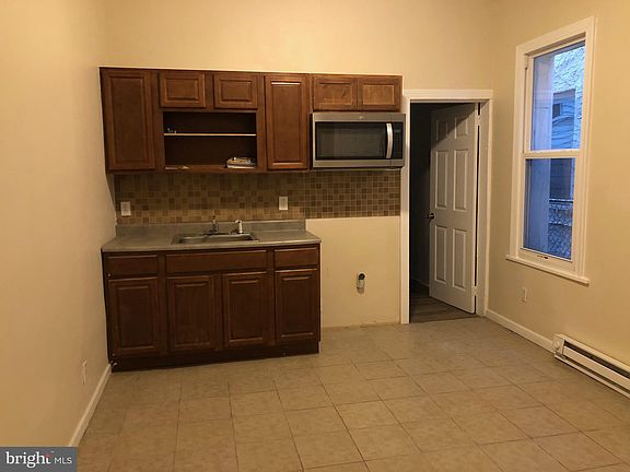 3rd image of 102 N 53rd St Floor 1