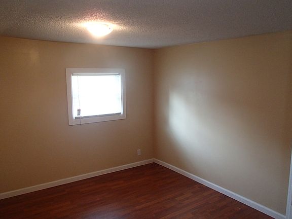 3rd image of 103 N California St