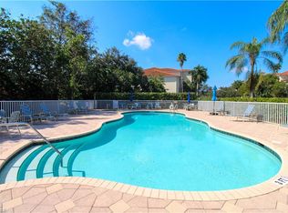 4853 Hampshire Ct APT 107, Naples, FL 34112