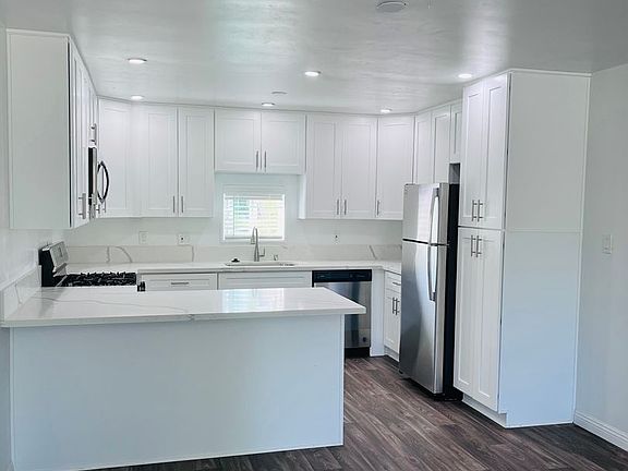 3rd image of 3955 Helix Ln #C