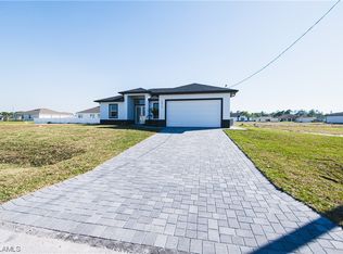 3815 22nd St W, Lehigh Acres, FL 33971