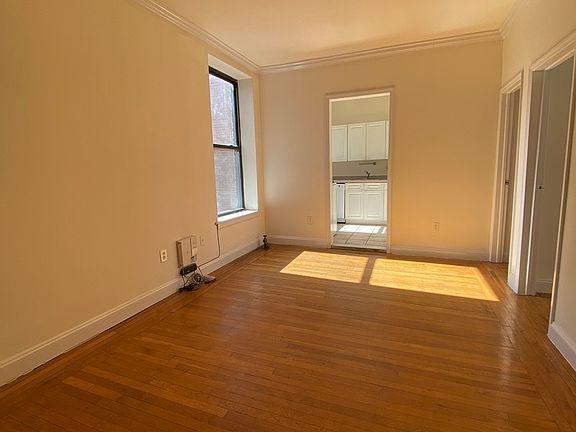 4th image of 264 W 19th St APT 65