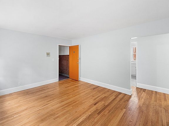 5th image of 98 Morton St APT 57