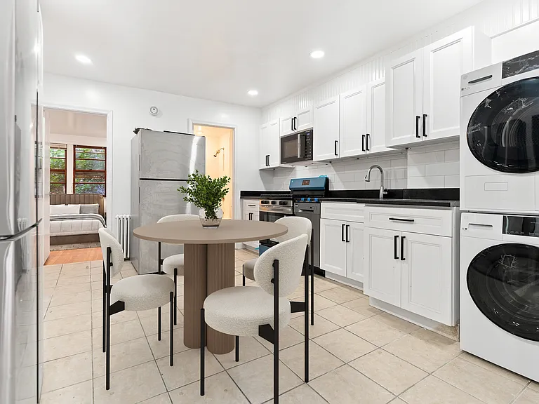 1021 W Side Ave #2 — Photo 8