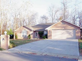 1329 Makenna Ln, Kodak, TN 37764