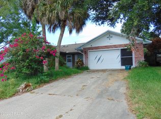 1113 Sunland Rd, Daytona Beach, FL 32114