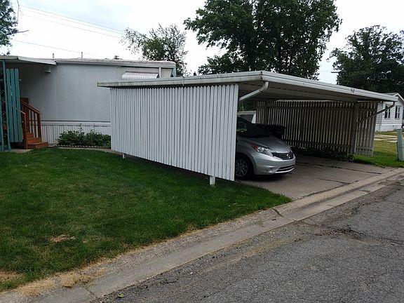 Two-car Drive with carport