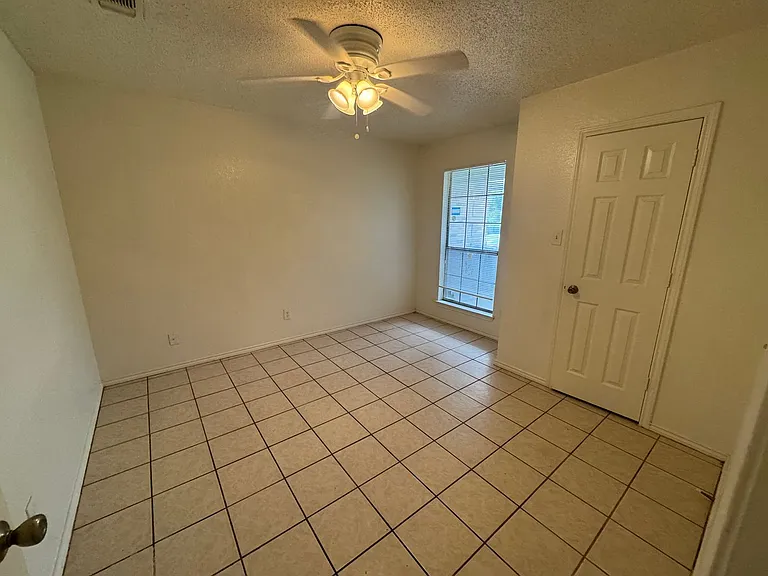 1940 Willow Vale Dr — Photo 11