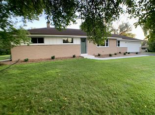 17915 Evergreen Ct, Brookfield, WI 53045