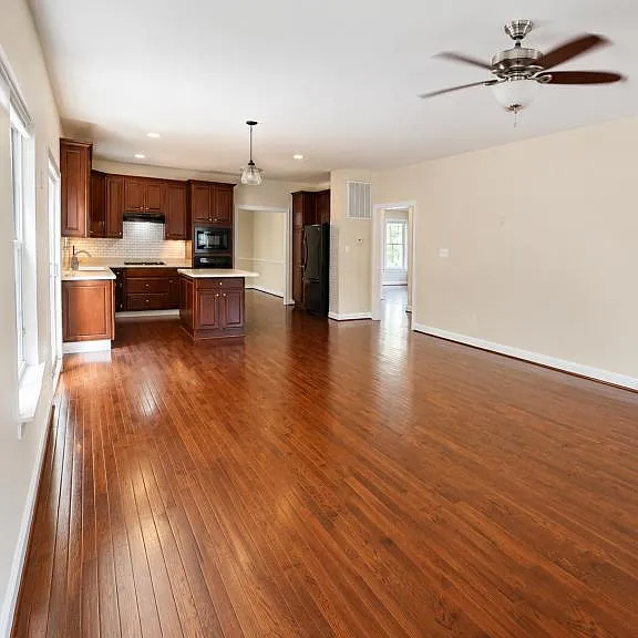 20563 Carmarthen Dr — Photo 3