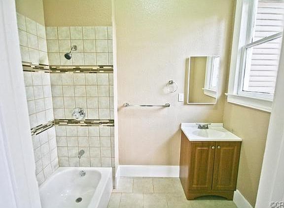 3rd image of 343 W 8th St
