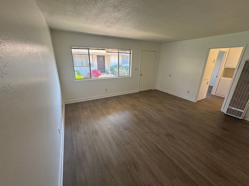 New flooring throughout!
