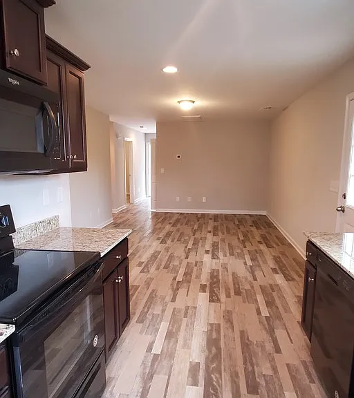 129 Nobility Dr — Photo 6