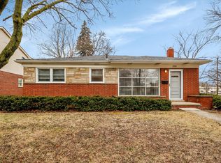1300 Haynes St, Birmingham, MI 48009