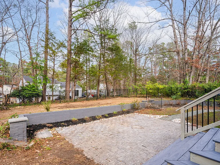 1112 Stonehedge Ave — Photo 36