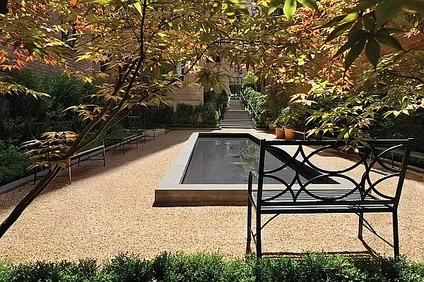 Rented by LEVEN Real Estate | media 22