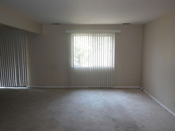 3rd image of 22553 Pleasant Dr APT 16
