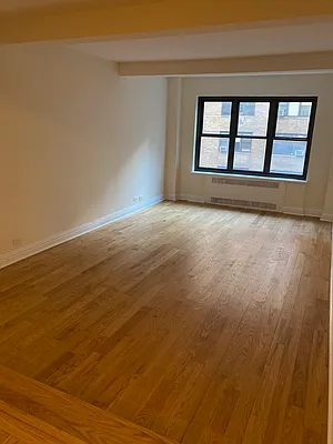 Rented by Real Estate Investors Group LLC | media 25