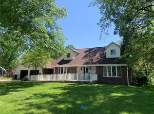1506 W Main Cross St, Taylorville, IL 62568
