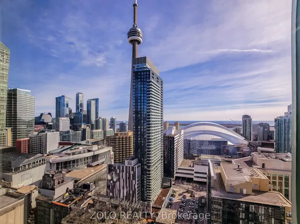 35 Mercer St #2616, Toronto, ON M5V 0V1
