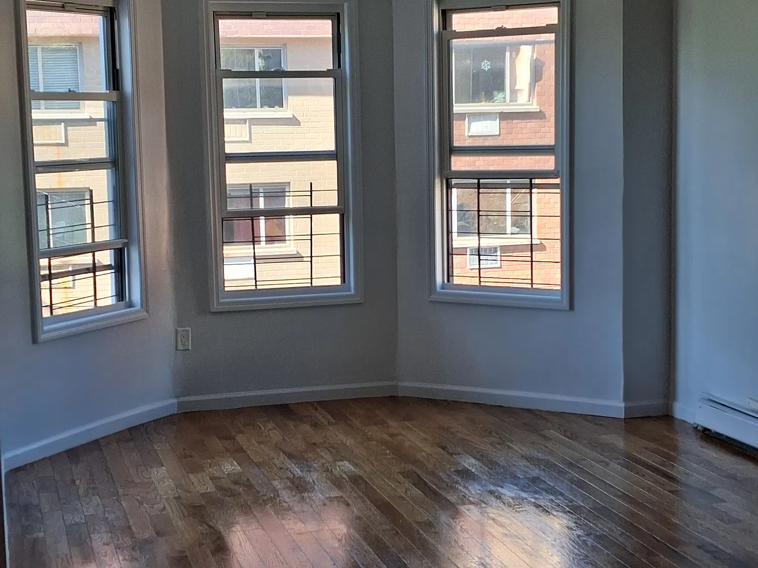 4 bed, $3,725 — Photo 3