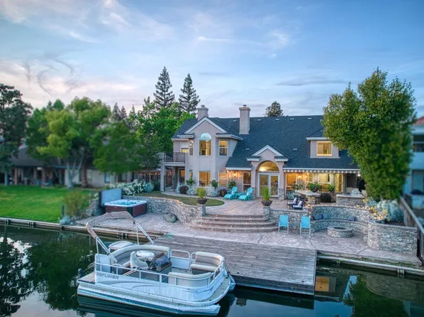 777 E Wood Duck Cir, Fresno, CA 93730