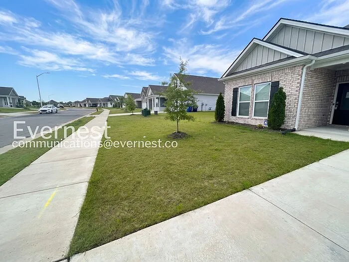 8329 Gum Pond Dr — Photo 3