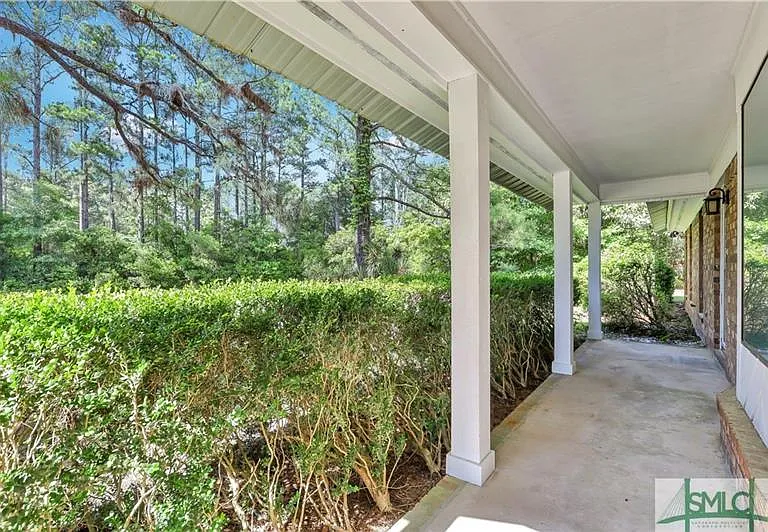 103 Maple Dr — Photo 3