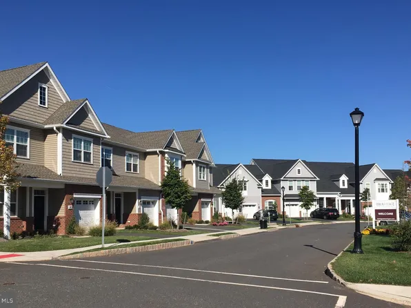 22 Tucker Way #1801, Pennington, NJ 08534