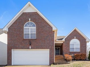 268 Iris Dr, Hendersonville, TN 37075