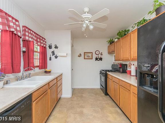 3rd image of 1543 Tieman Dr