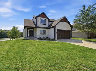 1816 NE Volos Ct, Blue Springs, MO 64029