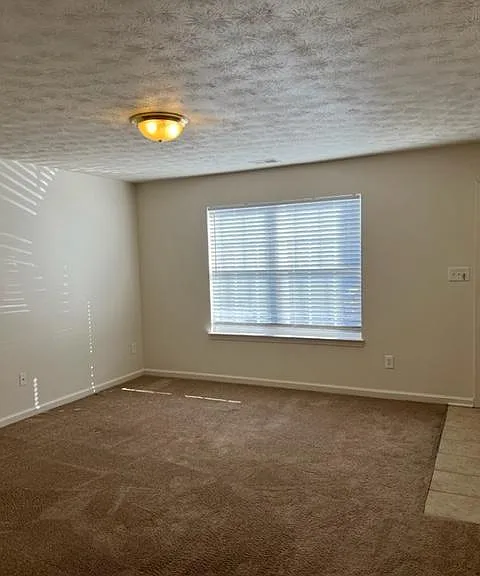 717 Ellison Ct — Photo 2