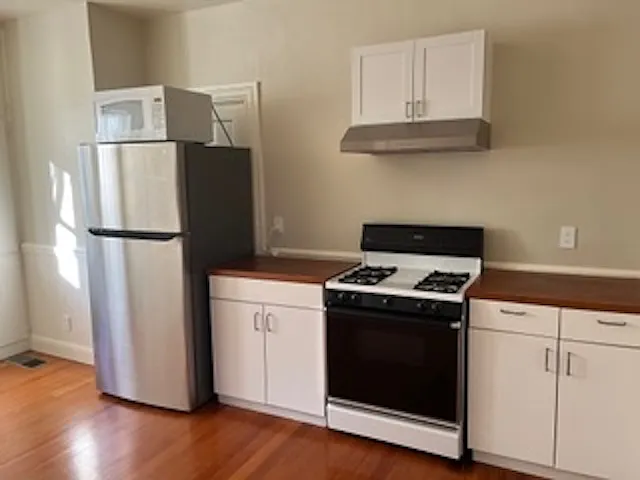 518 Byron St — Photo 11