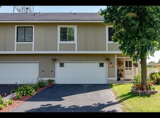 7426 Vinewood Ln N #1, Maple Grove, MN 55311