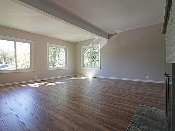 2nd image of 19364 W Fairview Dr