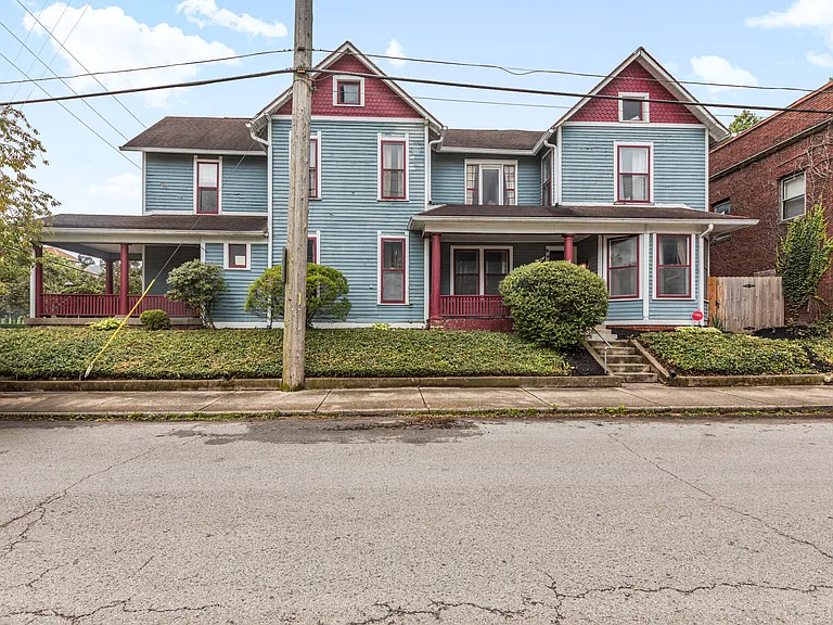 2036 N Talbott St — Photo 2