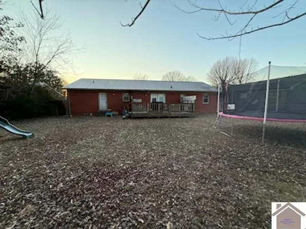 104 Bel Aire Dr, Mayfield, KY 42066