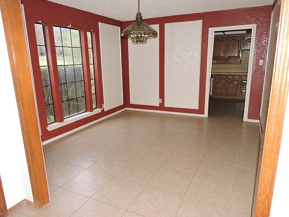 4th image of 1410 Cardinal Creek Dr