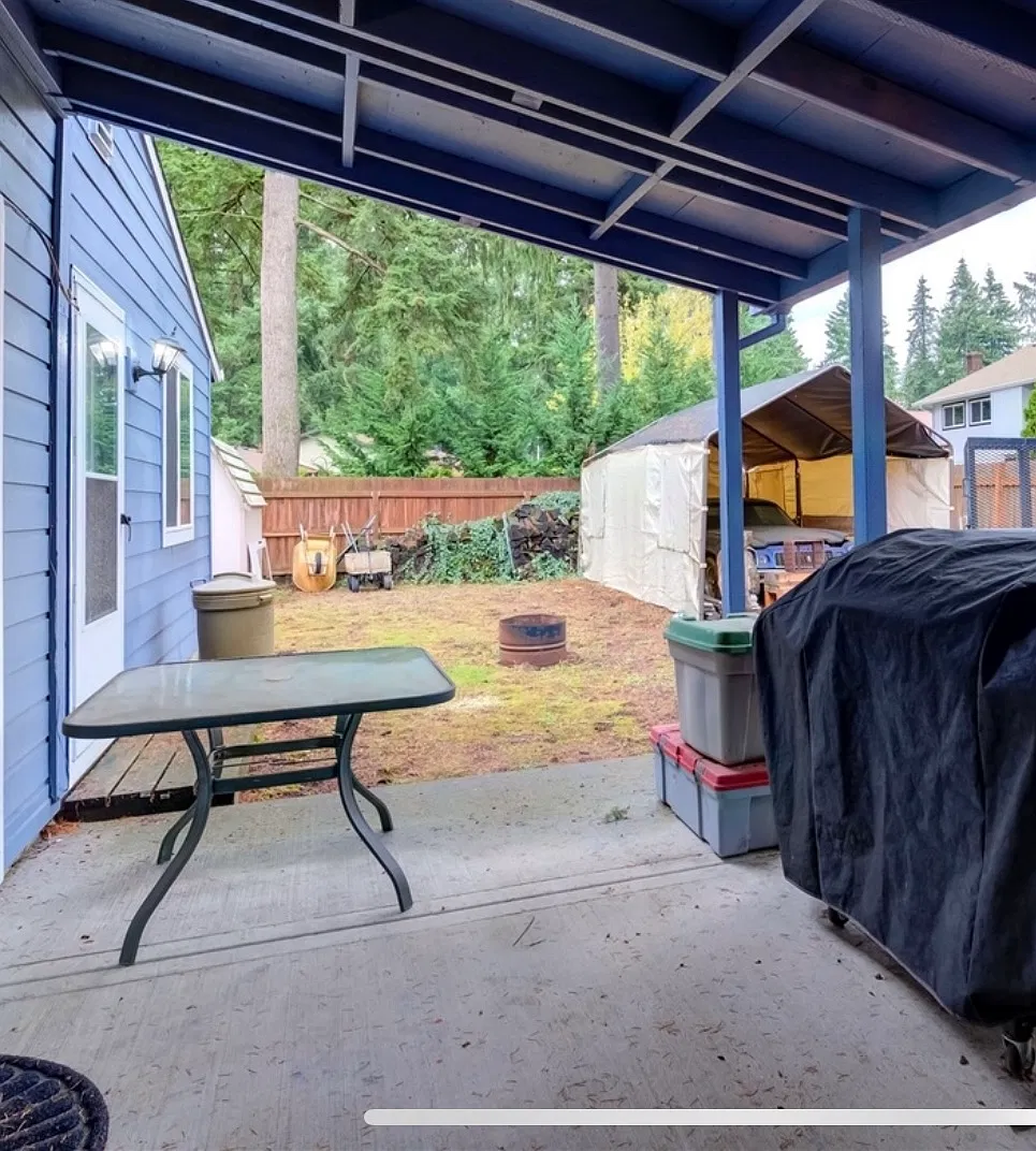4 bed, 2.5 bath, 1938 sqft, $3,200 — Photo 2