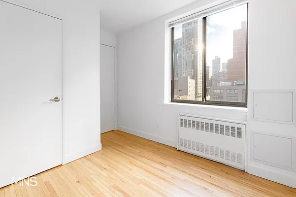 Rented by MNS Marketing | media 14