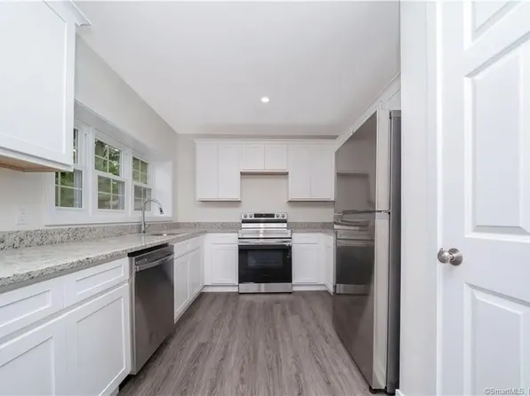 45 Sherwood Ter #1, Old Saybrook, CT 06475