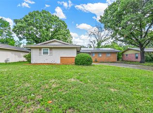 4716 S Dr W, Fort Worth, TX 76132