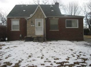 24258 Valley Ave, Eastpointe, MI 48021